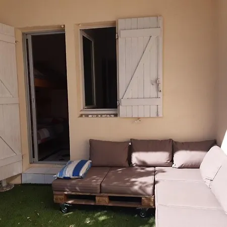 Maison Conviviale En Duplex Proche Avec Parking Agde